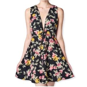 NWOT Aakaa Black Floral Mini Dress
